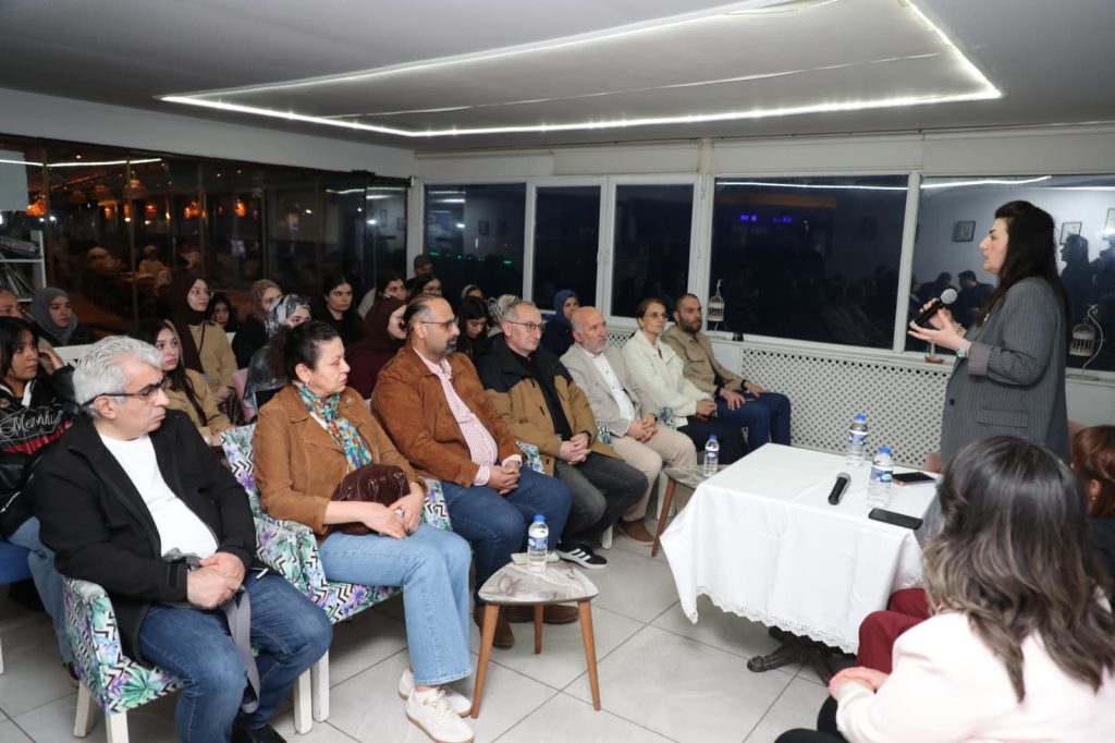 Üniversitemiz Bilim İletişimi Ofisi koordinesinde, Sağlık Bilimleri Fakültesi ile Kadın Çalışmaları Uygulama ve Araştırma Merkezi iş birliğinde Bilim Kafe söyleşileri kapsamında “Çalışma Yaşamında Kadın” konulu panel düzenlendi.