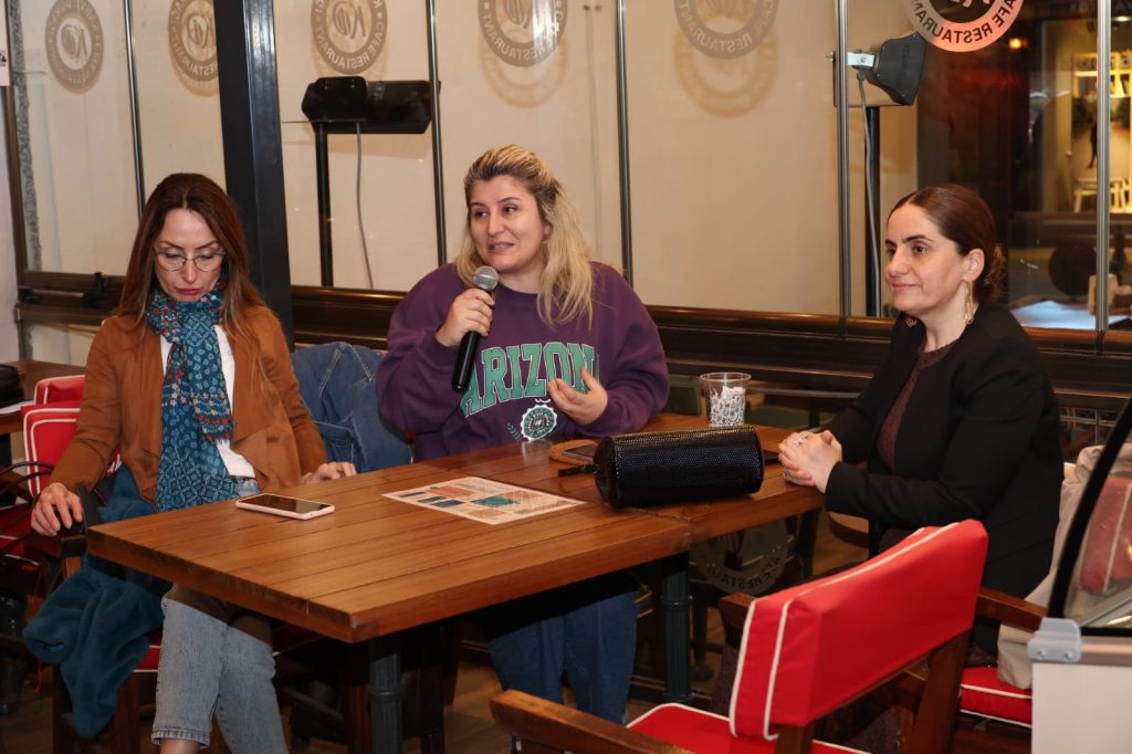 Üniversitemiz Bilim İletişimi Ofisi tarafından düzenlenen “Kafede Bilim Söyleşileri” kapsamında bu hafta, “Okul Şiddetinde Erken Uyarı Sinyalleri: Riskli Davranışlar Nasıl Tanınır?” başlıklı söyleşi gerçekleştirildi.